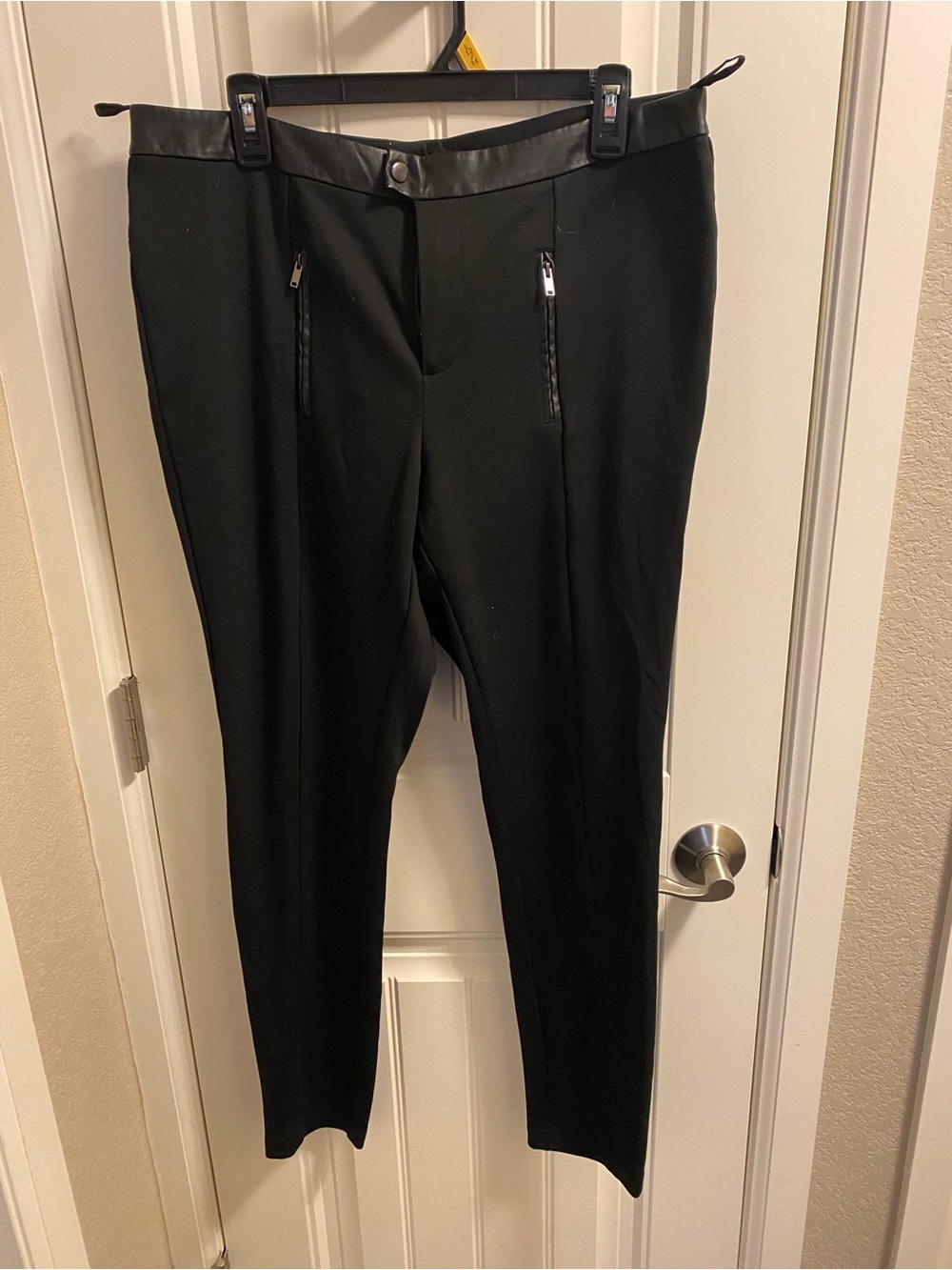 G By Giuliana Ransic 14 Pants Black Skinny Leg Stretch Slacks Career Zip Pocket